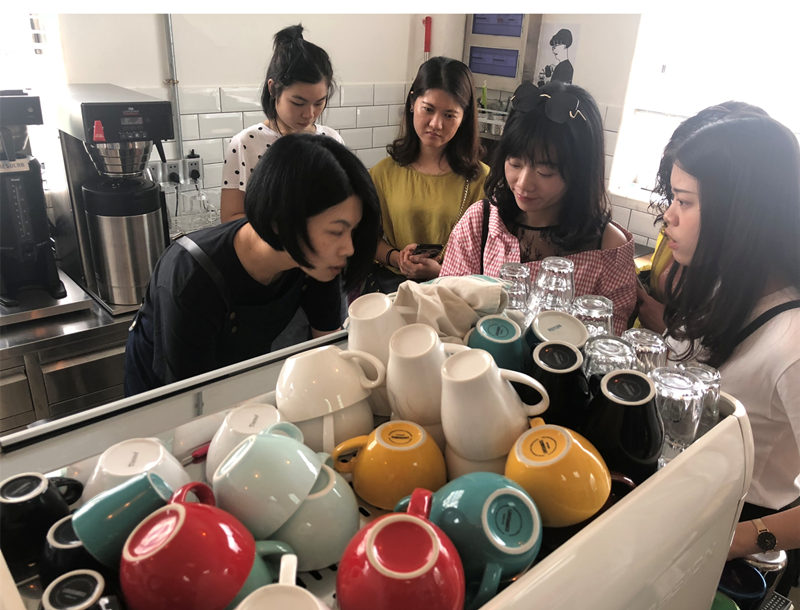 2019.4.27中银到访参观_副本.jpg